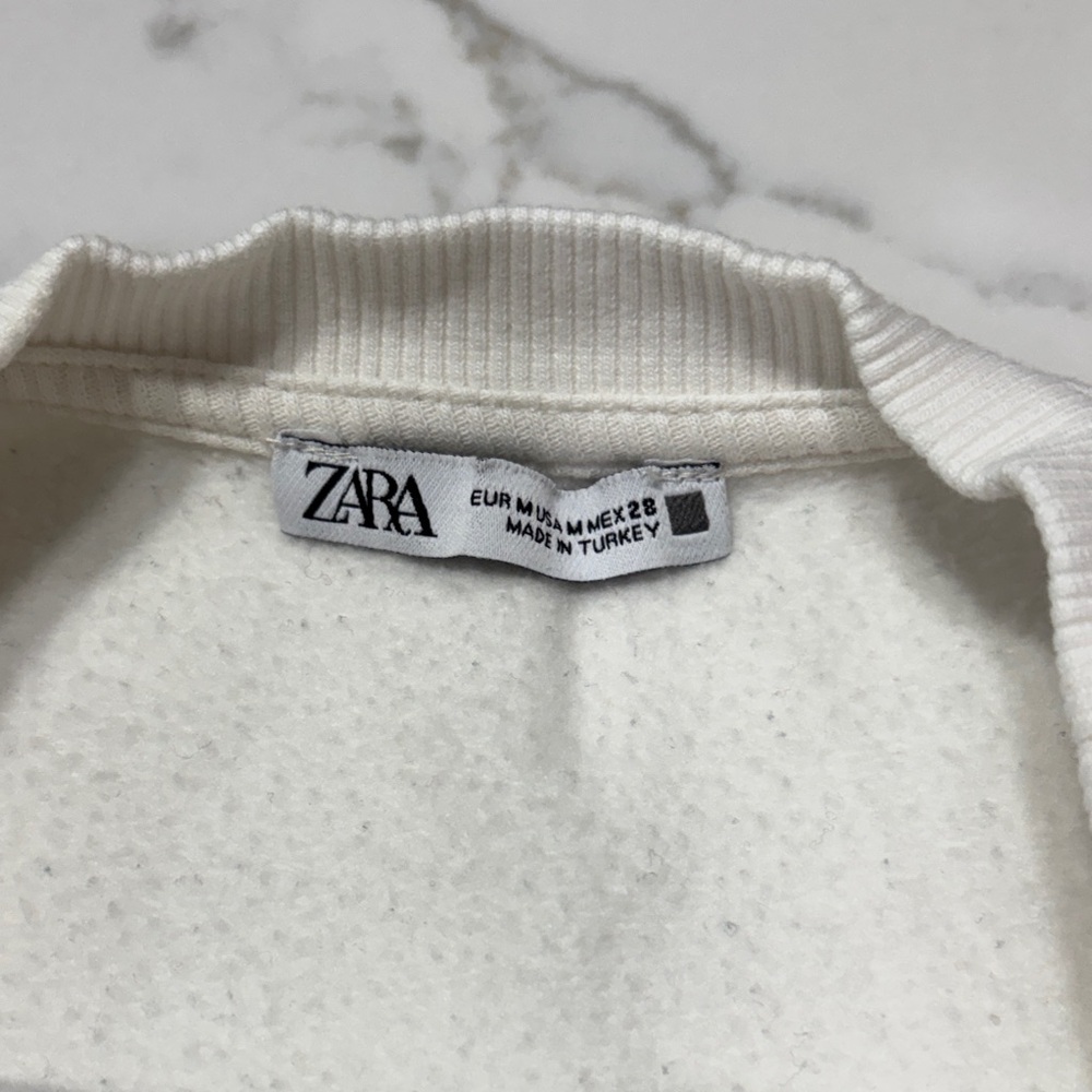 Zara White Sweatshirt with Pink Metallic Graphic - Picture 6 of 13